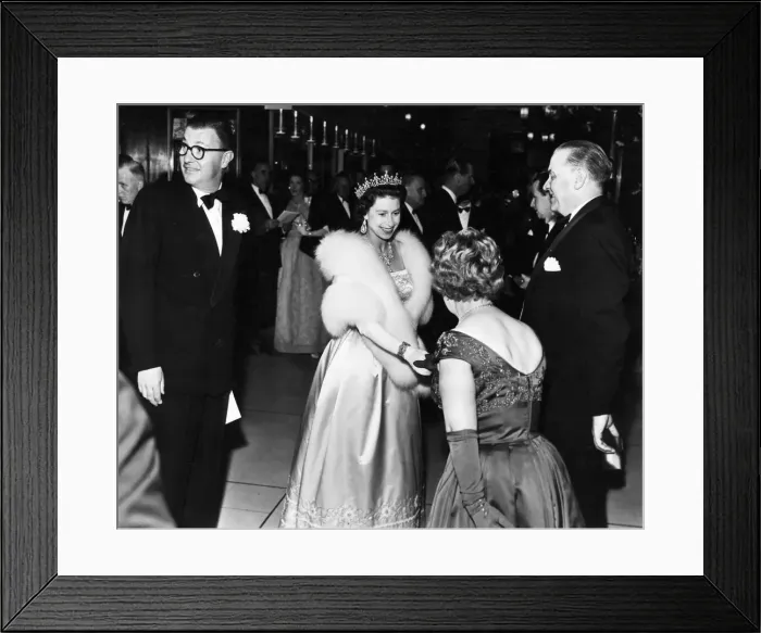 Framed Print : Queen Elizabeth II attend a Royal Gala at The Philharmonic Hall, Liverpool Framed Print : Queen Elizabeth II attend a Royal Gala at The Philharmonic Hall, Liverpool
