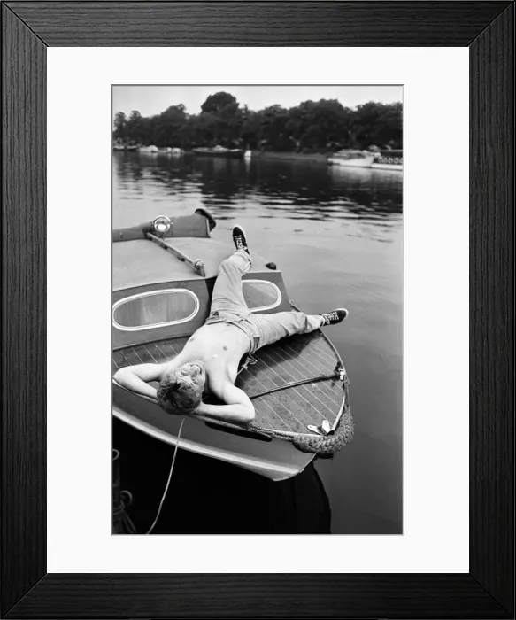 Framed Print : President of Bermondsey Boat Club Tommy Steele relaxes at his Thames side house Framed Print : President of Bermondsey Boat Club Tommy Steele relaxes at his Thames side house