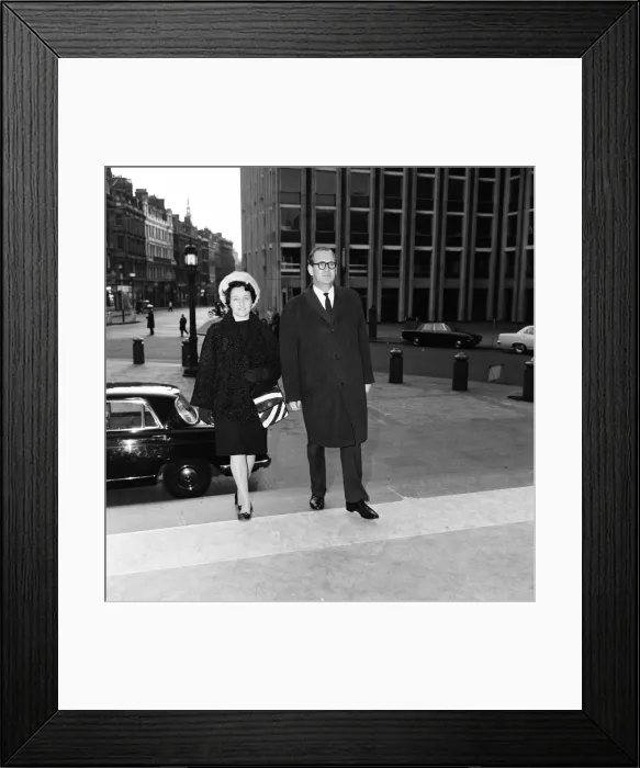 Framed Print : A memorial service was held at St Pauls Cathedral, London Framed Print : A memorial service was held at St Pauls Cathedral, London