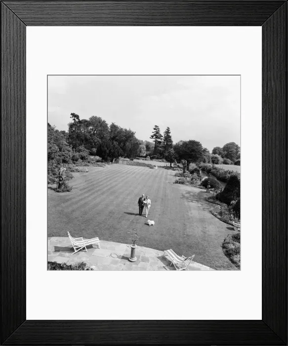 Framed Print : Johnnie and Fanny Cradock, the television cookery expert Framed Print : Johnnie and Fanny Cradock, the television cookery expert