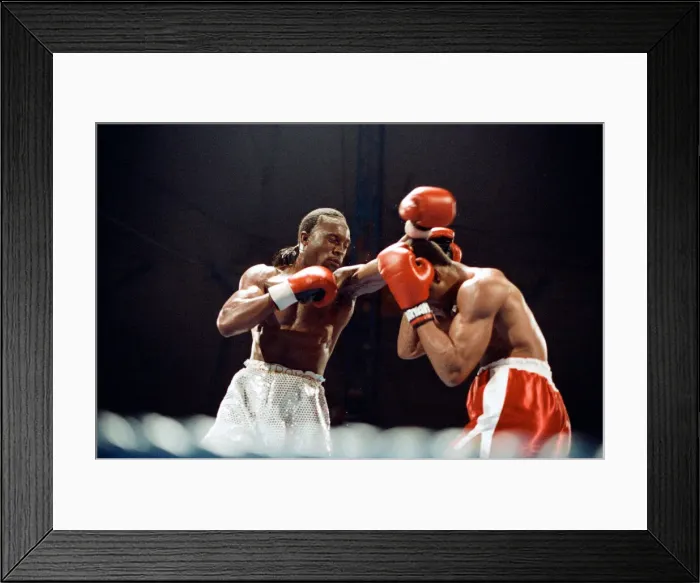 Framed Print : Michael Watson vs Nigel Benn for the British Commonwealth middleweight title Framed Print : Michael Watson vs Nigel Benn for the British Commonwealth middleweight title
