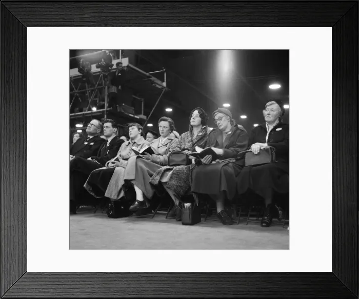 Framed Print : American evangelist Billy Graham addressing a huge crowd of people at Kelvin Hall in Framed Print : American evangelist Billy Graham addressing a huge crowd of people at Kelvin Hall in