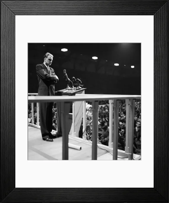 Framed Print : American evangelist Billy Graham speaks to the crowd at the Harringay Arena in North Framed Print : American evangelist Billy Graham speaks to the crowd at the Harringay Arena in North