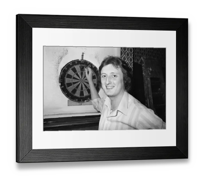 Framed Print : Professional British dart player Eric Bristow in action at the General Picton Public