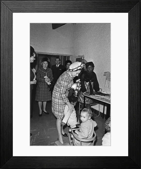 Framed Print : Princess Margaret visits the Sparkbrook Association Family Centre Framed Print : Princess Margaret visits the Sparkbrook Association Family Centre