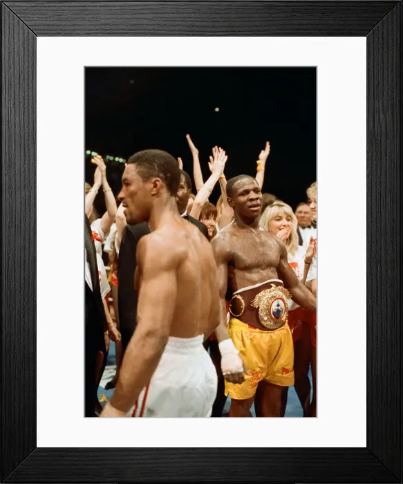 Framed Print : Chris Eubank vs Michael Watson for the WBO middleweight title at Earls Court Exhibition Framed Print : Chris Eubank vs Michael Watson for the WBO middleweight title at Earls Court Exhibition