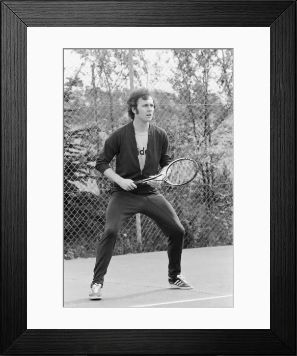 Framed Print : Franz Beckenbauer Bayern Munich and West Germany Captain is interviewed by Mirror Framed Print : Franz Beckenbauer Bayern Munich and West Germany Captain is interviewed by Mirror
