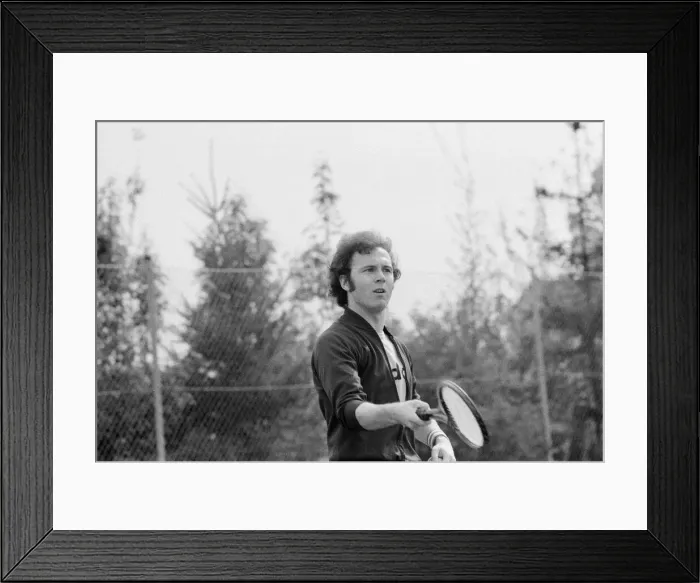 Framed Print : Franz Beckenbauer Bayern Munich and West Germany Captain is interviewed by Mirror