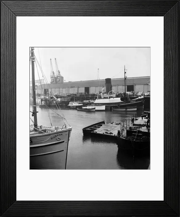 Framed Print : Life at Belfast Docks. 9th October 1963 Framed Print : Life at Belfast Docks. 9th October 1963