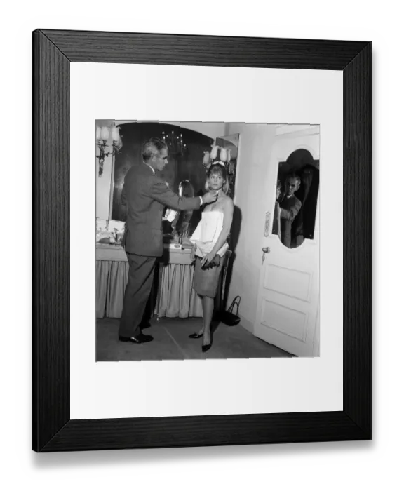 Framed Print : Julie Christie shooting nightclub scenes for her film Darling Framed Print : Julie Christie shooting nightclub scenes for her film Darling