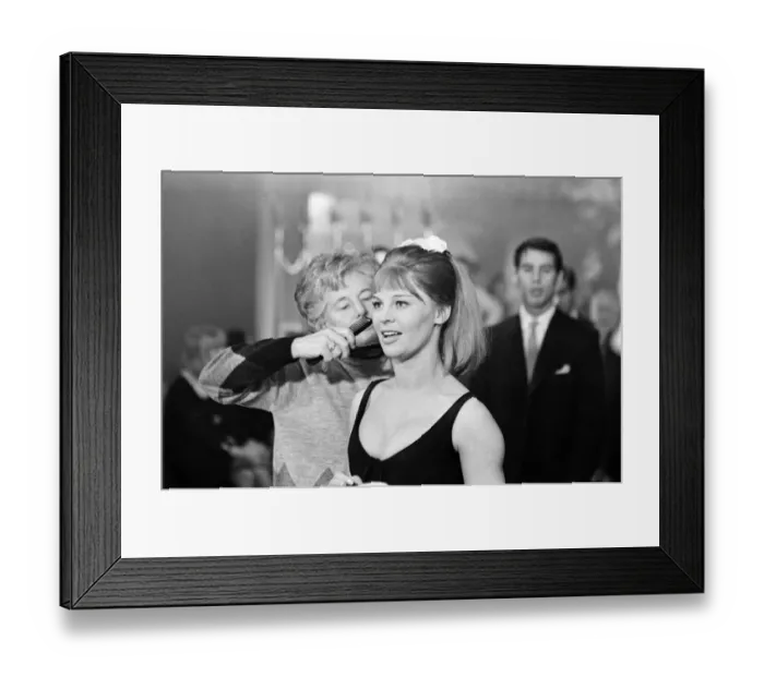 Framed Print : Julie Christie shooting nightclub scenes for her film Darling Framed Print : Julie Christie shooting nightclub scenes for her film Darling