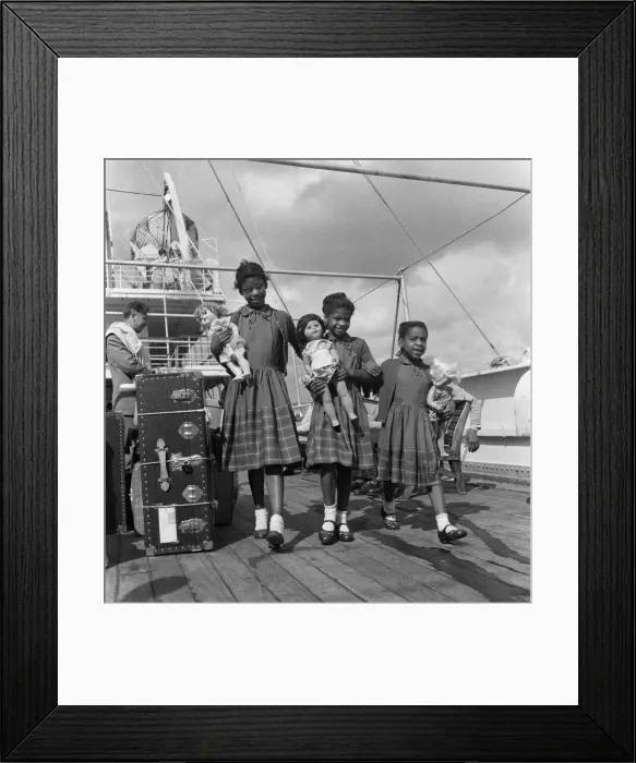 Framed Print : West Indian immigrants going back home. 11th August 1958 Framed Print : West Indian immigrants going back home. 11th August 1958