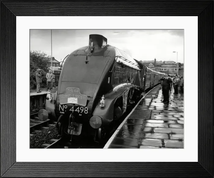 Framed Print : The Sir Nigel Gresley at Keithley 15th April 1989 Framed Print : The Sir Nigel Gresley at Keithley 15th April 1989