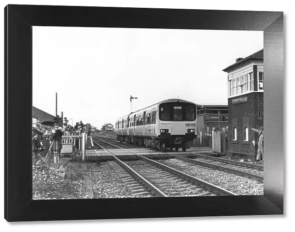 Level crossing at Tutbury 15t June 1989