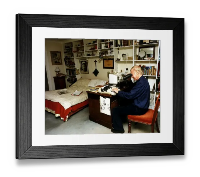 Framed Print : Spike Milligan comedian A©Mirrorpix 10th April 1991