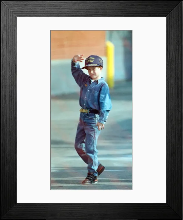 Framed Print : Prince Harry waves to the cameras during his tour of Canada Framed Print : Prince Harry waves to the cameras during his tour of Canada