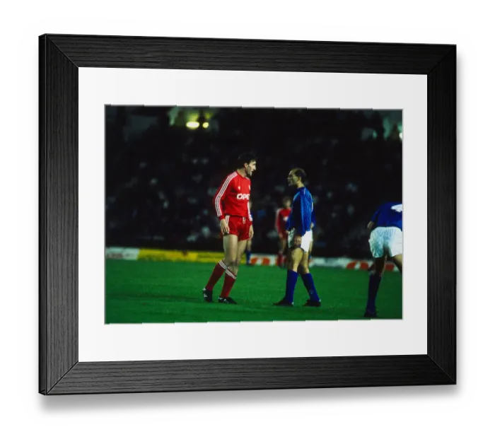 Framed Print : Rangers versus Bayern Munich European Cup September 1989 Ray Wilkins Framed Print : Rangers versus Bayern Munich European Cup September 1989 Ray Wilkins