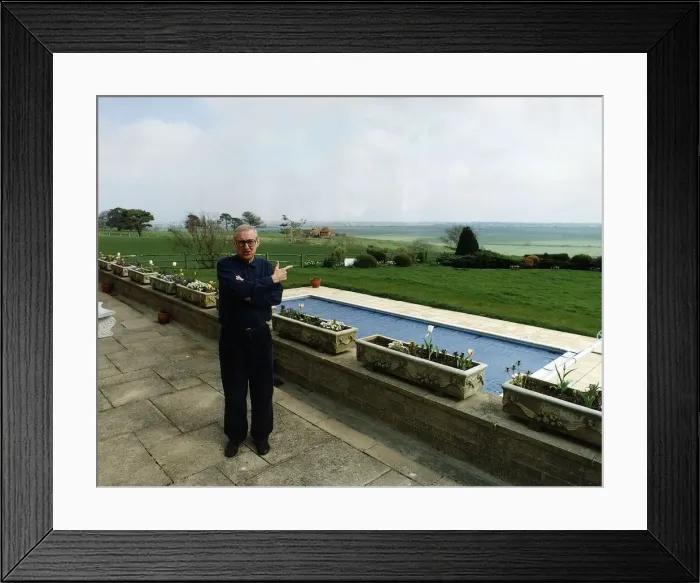 Framed Print : Spike Milligan Comedian Dbase 10th April 1991 Framed Print : Spike Milligan Comedian Dbase 10th April 1991