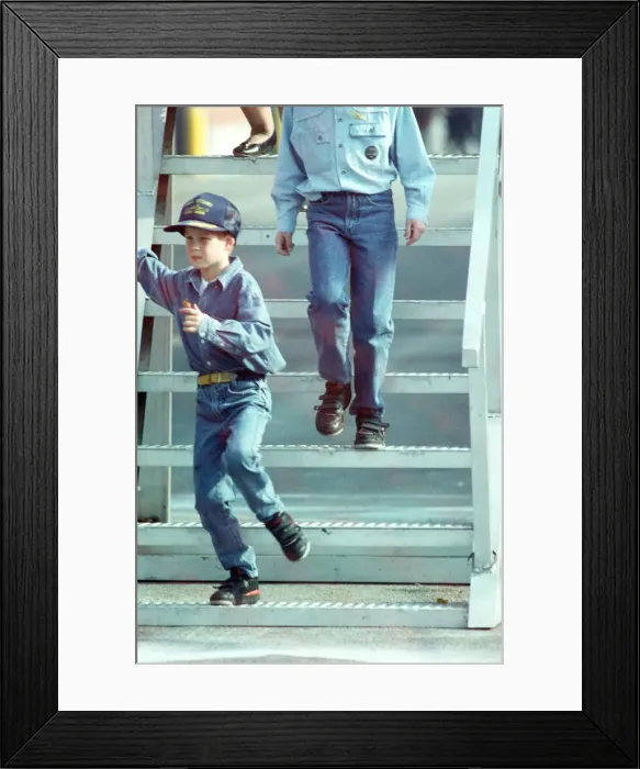 Framed Print : Prince Harry waves to the cameras during his tour of Canada Framed Print : Prince Harry waves to the cameras during his tour of Canada