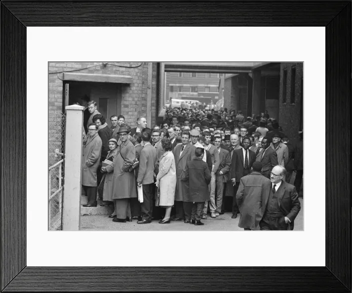 Framed Print : People queuing to take a look at Mercury spacecraft Friendship 7 Framed Print : People queuing to take a look at Mercury spacecraft Friendship 7