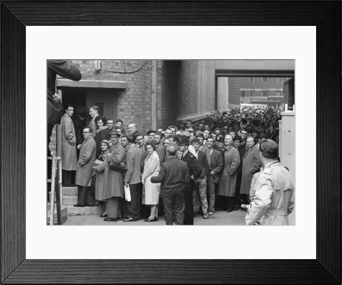 Framed Print : People queuing to take a look at Mercury spacecraft Friendship 7