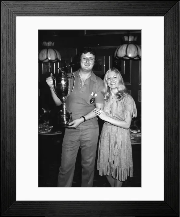 Framed Print : British darts player Eric Bristow celebrates his victory over John Lowe in the Final of Framed Print : British darts player Eric Bristow celebrates his victory over John Lowe in the Final of