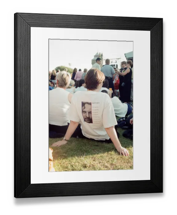 Framed Print : Crowd scenes at Simply Red concert, Cardiff Castle, Cardiff, Wales