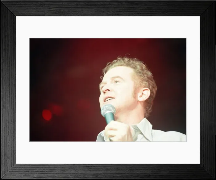 Framed Print : Simply Red, British soul and pop band in concert, Cardiff Castle, Cardiff, Wales Framed Print : Simply Red, British soul and pop band in concert, Cardiff Castle, Cardiff, Wales