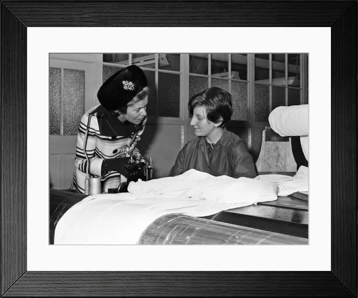 Framed Print : Katharine, Duchess of Kent visits the Courtaulds factory in Wolverhampton Framed Print : Katharine, Duchess of Kent visits the Courtaulds factory in Wolverhampton