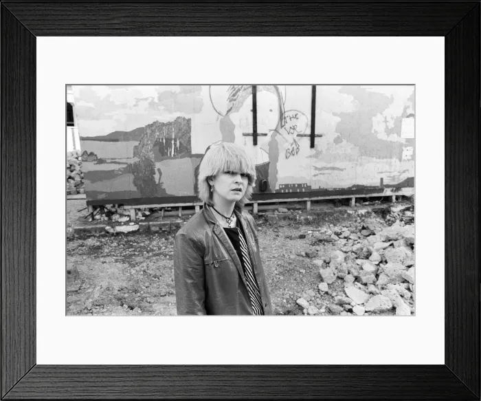 Framed Print : Punk actress and singer Toyah Willcox in Covent Garden, London, 22nd August 1979 Framed Print : Punk actress and singer Toyah Willcox in Covent Garden, London, 22nd August 1979