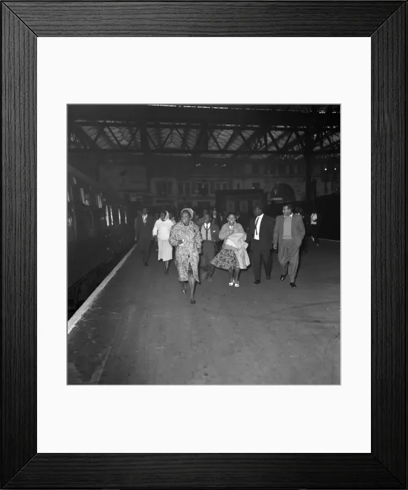 Framed Print : Nearly 1000 West Indian immigrants arrive in three boats trains at Waterloo Station Framed Print : Nearly 1000 West Indian immigrants arrive in three boats trains at Waterloo Station