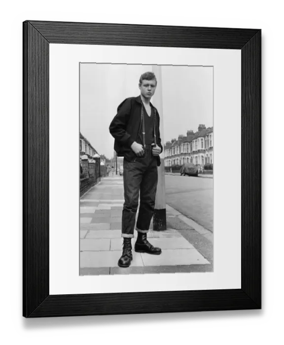 Framed Print : Skinhead and Ben Sherman boy. 15th August 1970 Framed Print : Skinhead and Ben Sherman boy. 15th August 1970