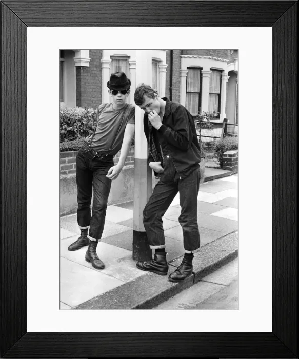 Framed Print : Skinhead and Ben Sherman boy. 15th August 1970 Framed Print : Skinhead and Ben Sherman boy. 15th August 1970
