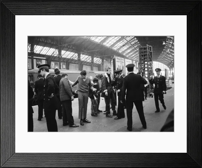 Framed Print : The scene at Brighton railway station where two dozen police officers sorted out Framed Print : The scene at Brighton railway station where two dozen police officers sorted out