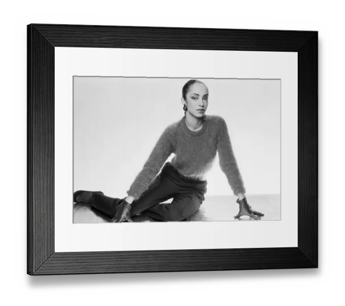 Framed Print : Sade, pictured in the studio, March 1984. Helen Folasade Adu