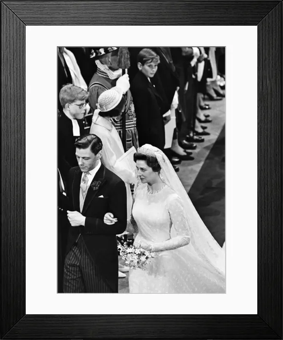Framed Print : The wedding of Princess Alexandra of Kent and Angus Ogilvy at Westminster Abbey