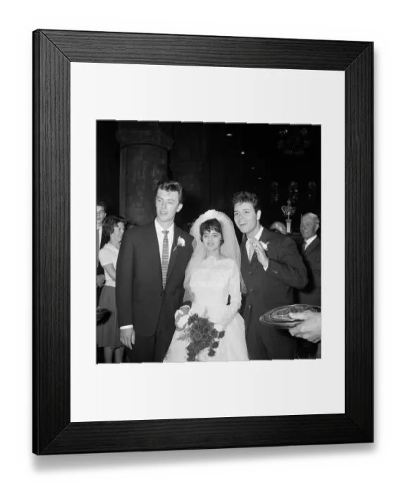 Framed Print : The wedding of Donella Webb, sister of Cliff Richard. Cliff