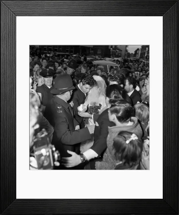 Framed Print : The wedding of Donella Webb, sister of Cliff Richard. Cliff