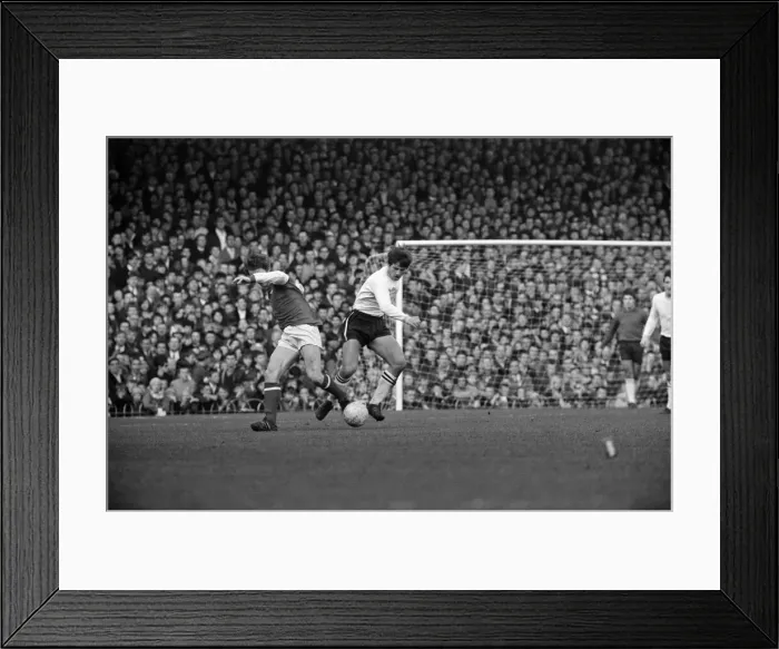 Framed Print : Arsenal v Derby County, League Division One. 8th November 1969 Framed Print : Arsenal v Derby County, League Division One. 8th November 1969
