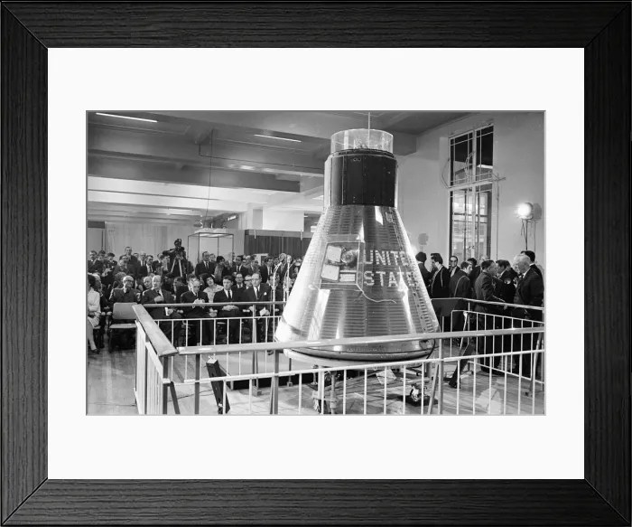 Framed Print : Mercury spacecraft Friendship 7 at the Science Museum, London, October 1965 Framed Print : Mercury spacecraft Friendship 7 at the Science Museum, London, October 1965