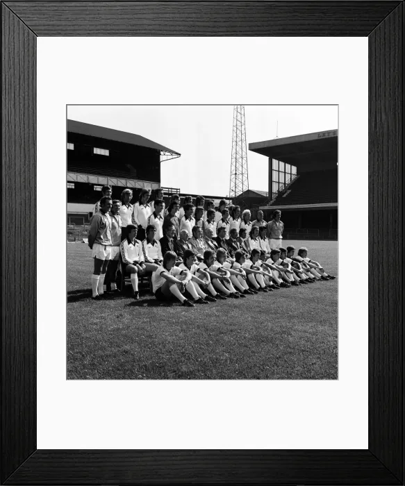Framed Print : Derby County football team. 30th July 1976 Framed Print : Derby County football team. 30th July 1976