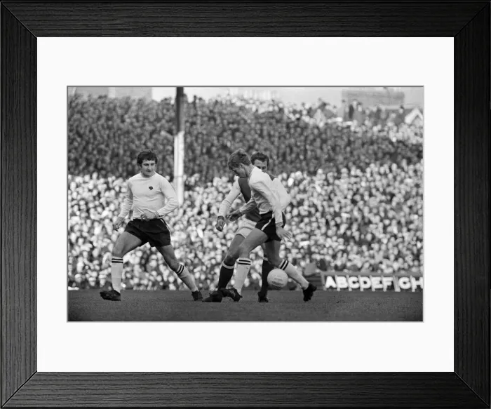 Framed Print : Arsenal v Derby County, League Division One. 8th November 1969 Framed Print : Arsenal v Derby County, League Division One. 8th November 1969