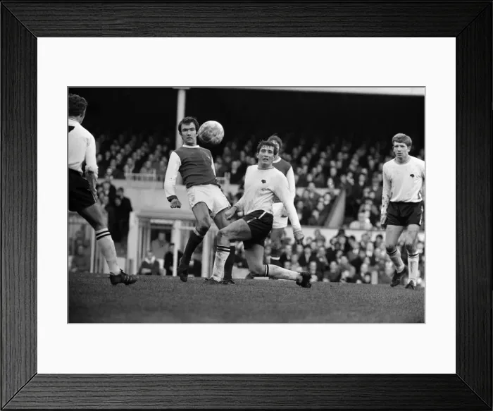 Framed Print : Arsenal v Derby County, League Division One. 8th November 1969 Framed Print : Arsenal v Derby County, League Division One. 8th November 1969