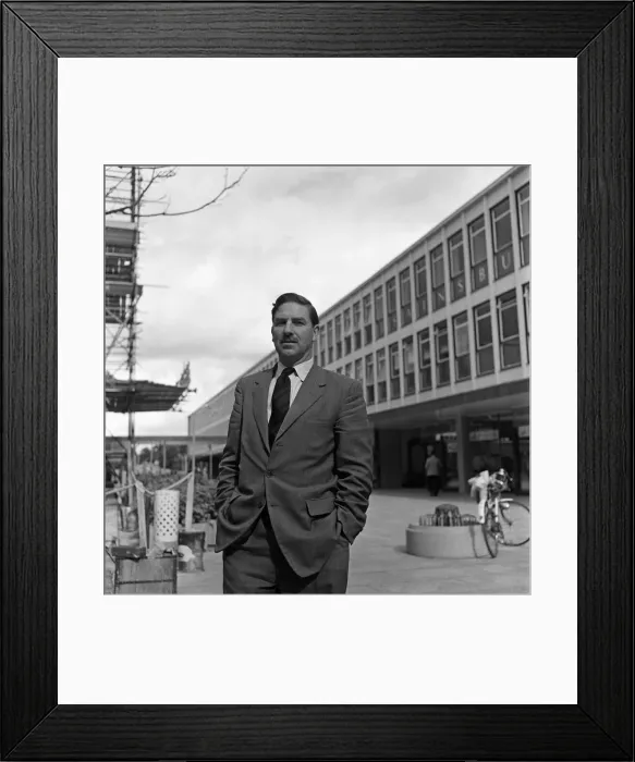 Framed Print : Stevenage New Town, Hertfordshire, where shoppers walk in the shelter of canopies Framed Print : Stevenage New Town, Hertfordshire, where shoppers walk in the shelter of canopies