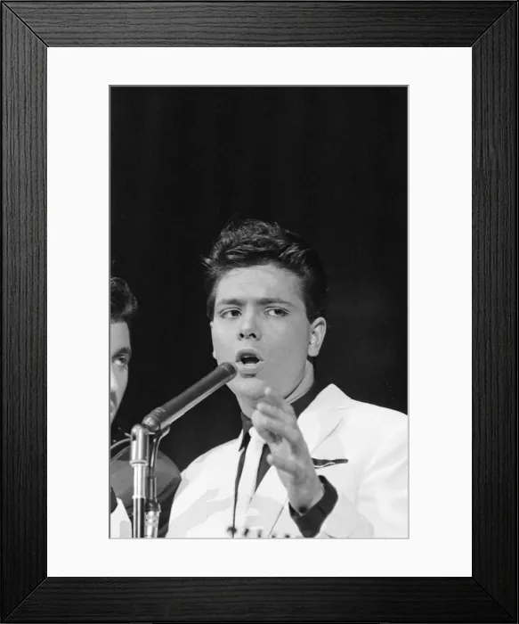 Framed Print : Cliff Richard performing in concert in Rochester, New York, USA Framed Print : Cliff Richard performing in concert in Rochester, New York, USA
