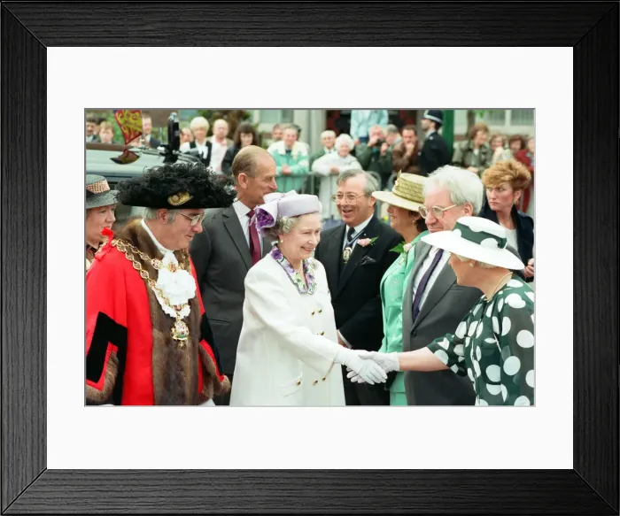 Framed Print : Queen Elizabeth II and Prince Philip, Duke of Edinburgh at Centenary Square, Birmingham Framed Print : Queen Elizabeth II and Prince Philip, Duke of Edinburgh at Centenary Square, Birmingham