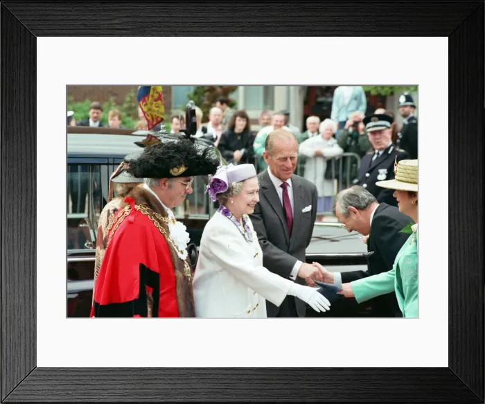 Framed Print : Queen Elizabeth II and Prince Philip, Duke of Edinburgh at Centenary Square, Birmingham Framed Print : Queen Elizabeth II and Prince Philip, Duke of Edinburgh at Centenary Square, Birmingham