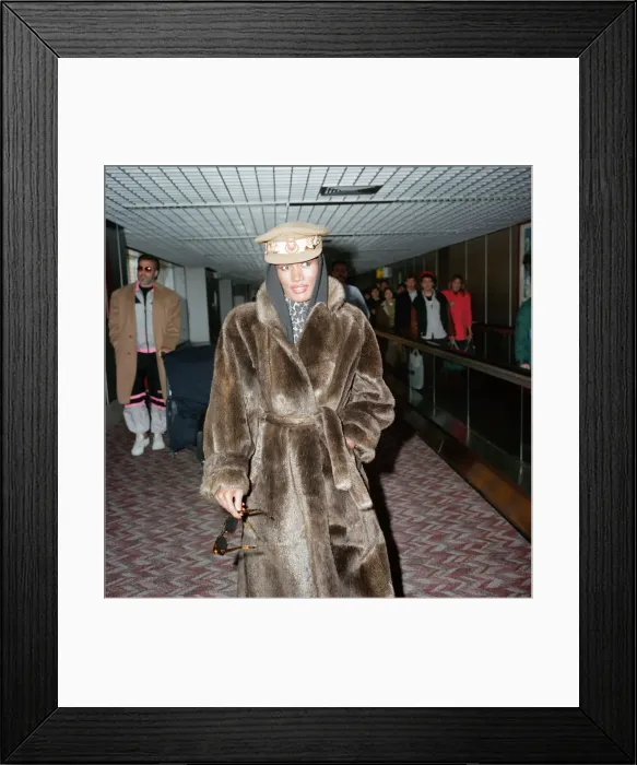 Framed Print : Grace Jones at London Airport. 25th March 1990 Framed Print : Grace Jones at London Airport. 25th March 1990