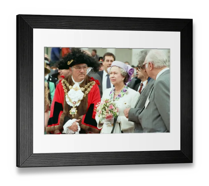 Framed Print : Queen Elizabeth II at Centenary Square, Birmingham. 12th June 1991