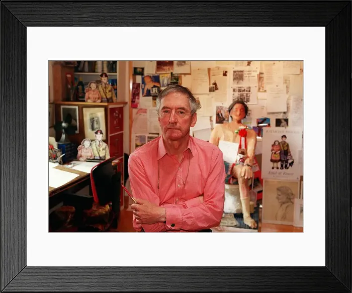 Framed Print : Raymond Briggs Author The Snowman Framed Print : Raymond Briggs Author The Snowman